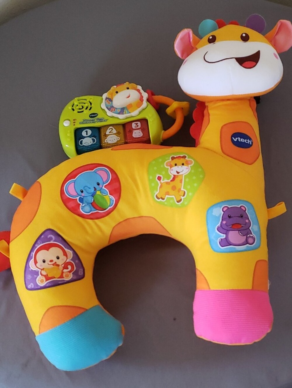 Vtech Tummy Time Discovery Giraffe Activity Plush Pillow